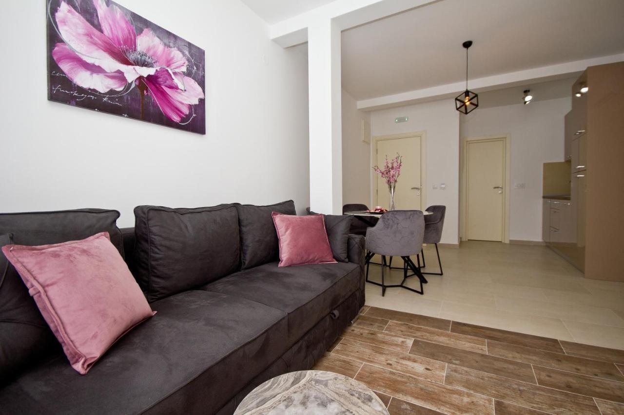 Igman Apartments Tivat Eksteriør billede