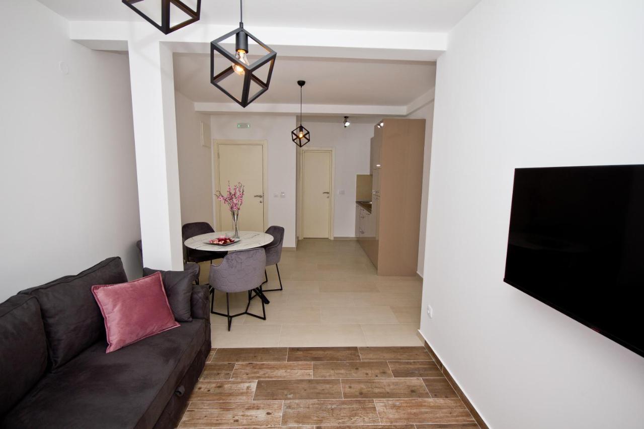 Igman Apartments Tivat Eksteriør billede