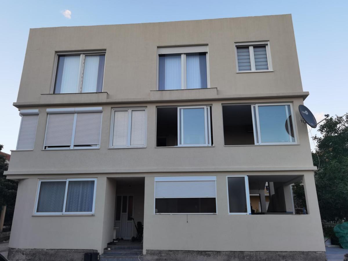 Igman Apartments Tivat Eksteriør billede