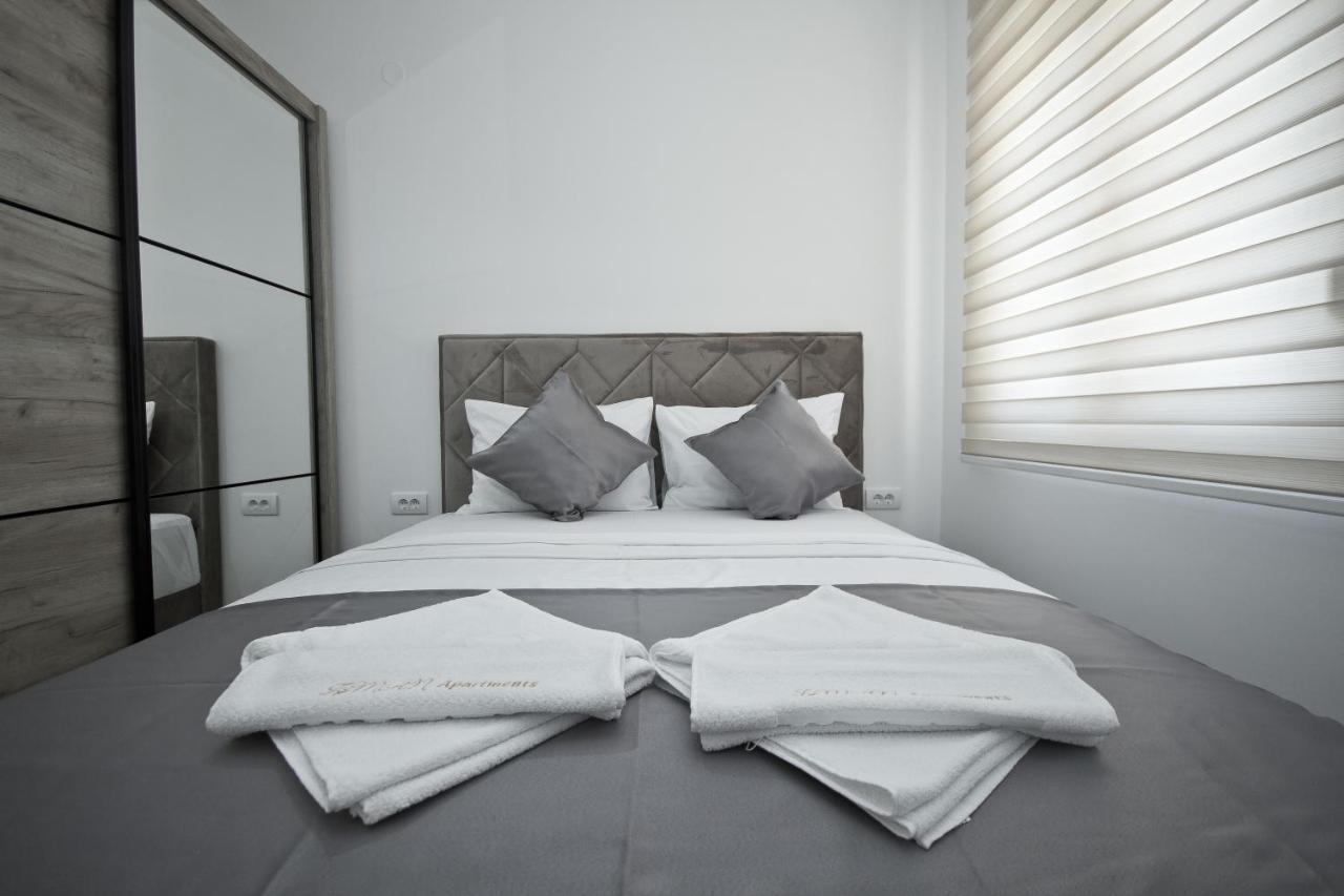 Igman Apartments Tivat Eksteriør billede