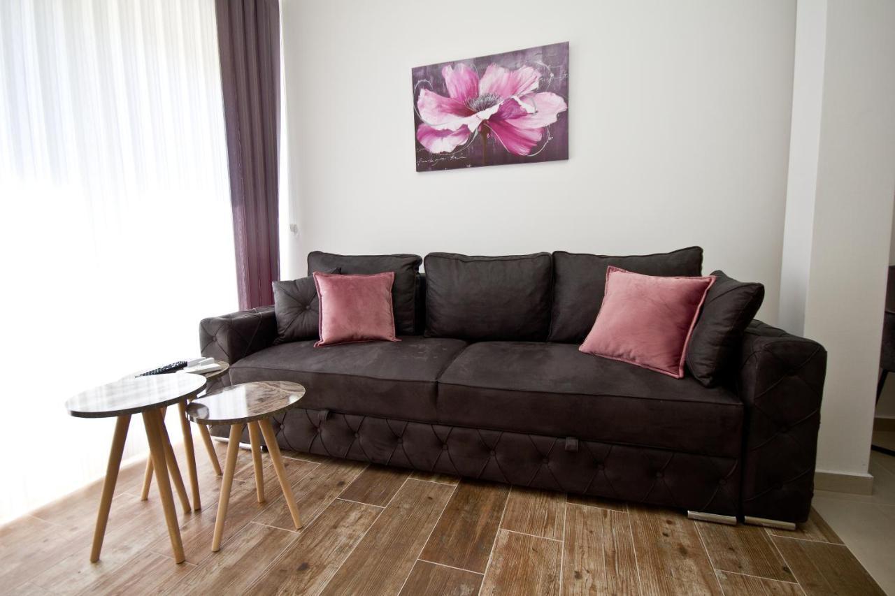 Igman Apartments Tivat Eksteriør billede