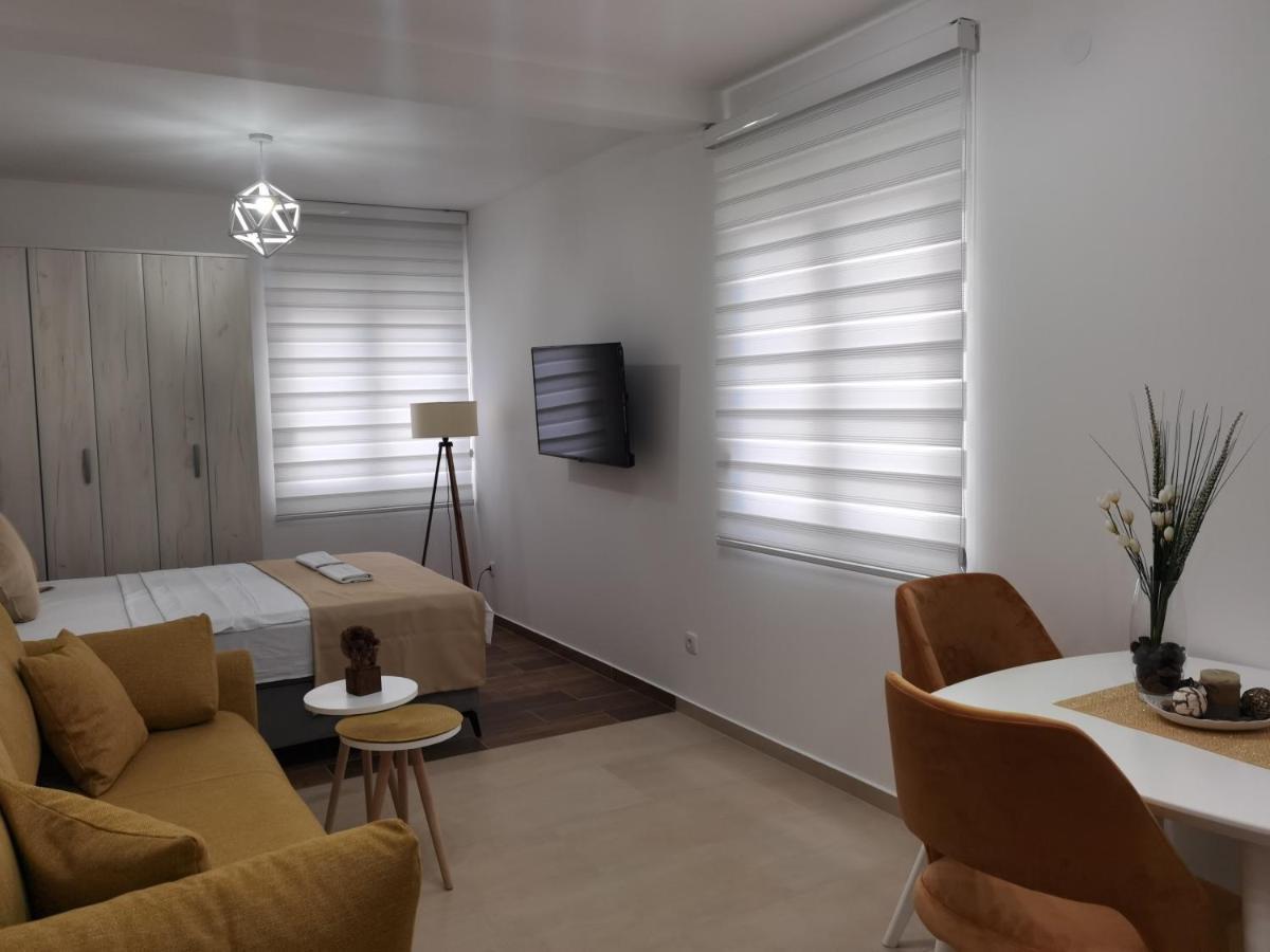 Igman Apartments Tivat Eksteriør billede